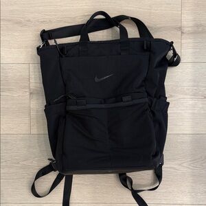 Nike Black babybag Backpack women’s men’s great condition